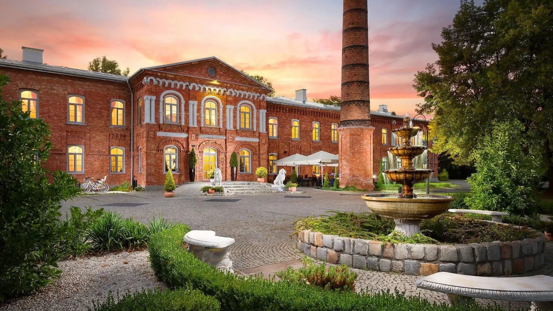 Royal Hotel Modlin location